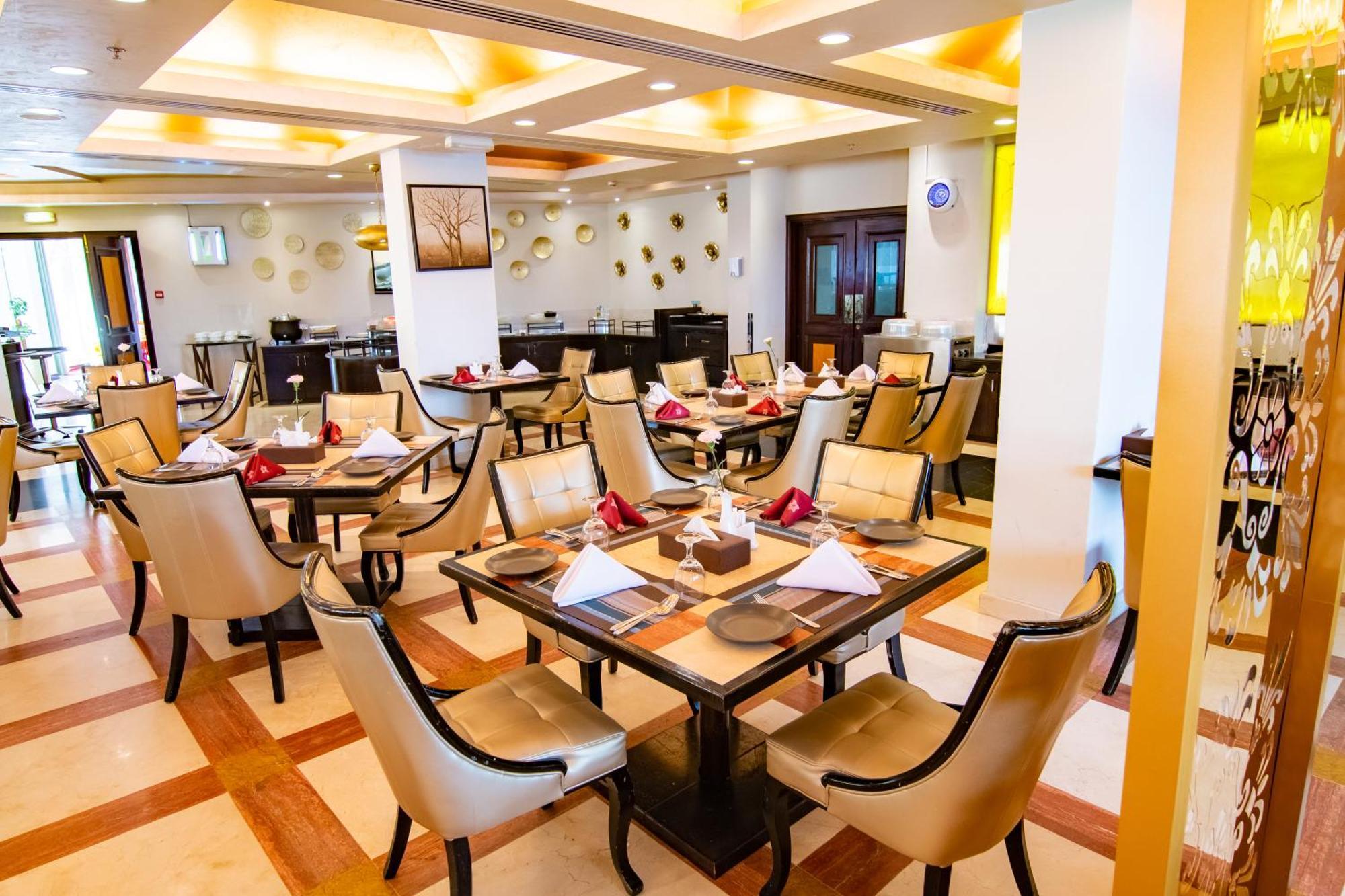 Garden Hotel Muscat By Royal Titan Group מראה חיצוני תמונה