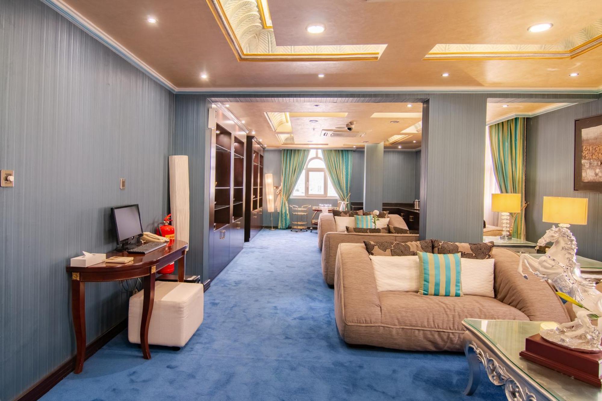 Garden Hotel Muscat By Royal Titan Group מראה חיצוני תמונה