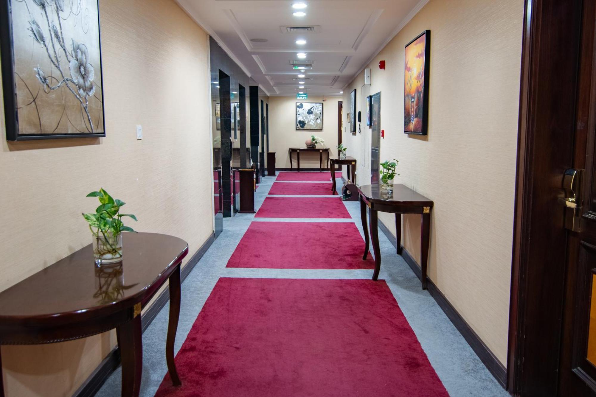 Garden Hotel Muscat By Royal Titan Group מראה חיצוני תמונה