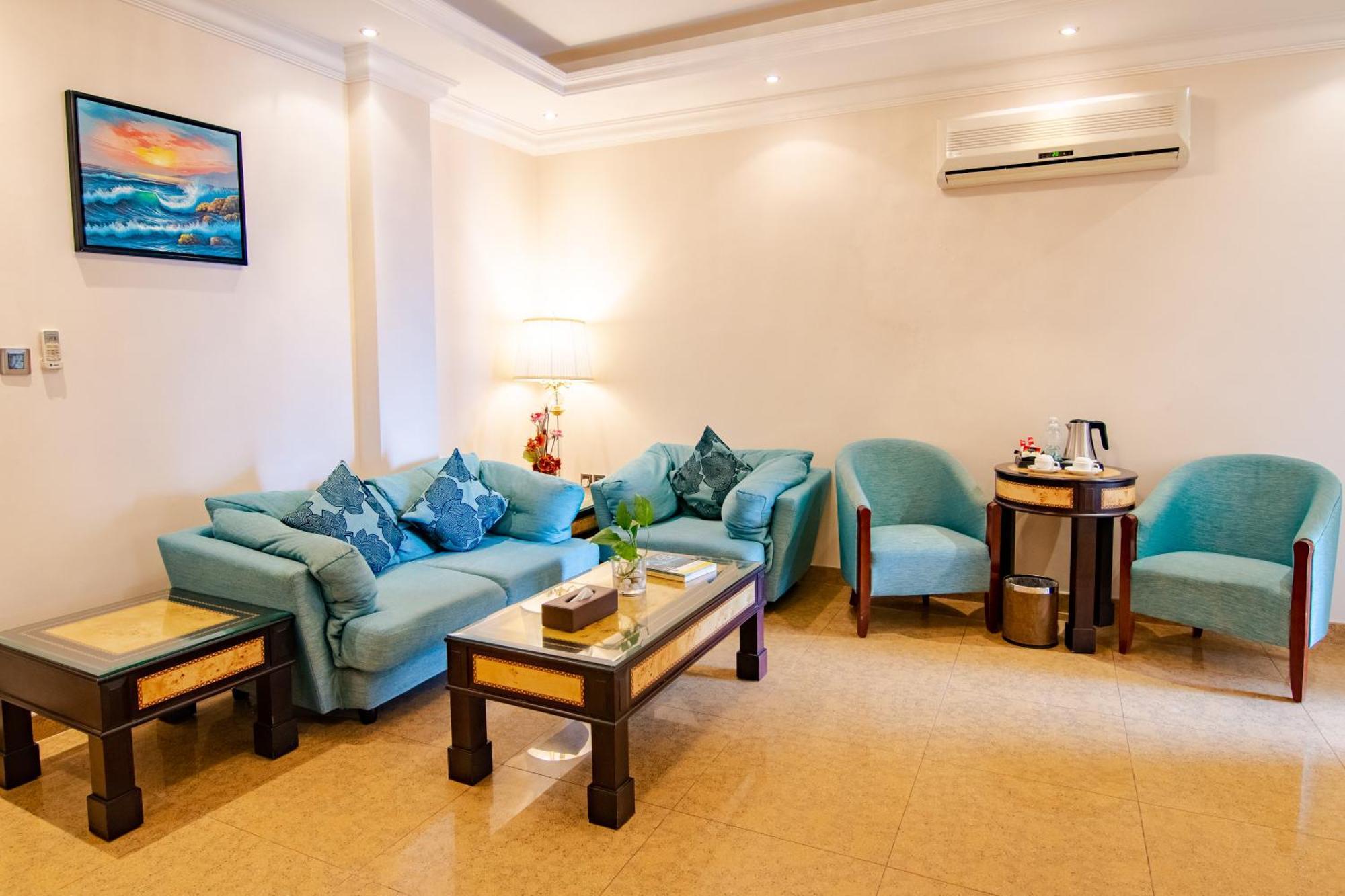 Garden Hotel Muscat By Royal Titan Group מראה חיצוני תמונה