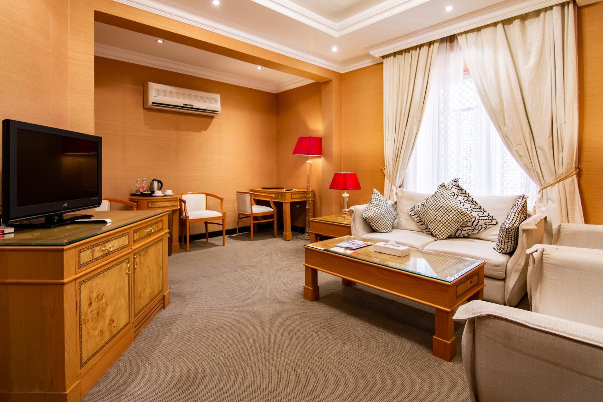 Garden Hotel Muscat By Royal Titan Group מראה חיצוני תמונה