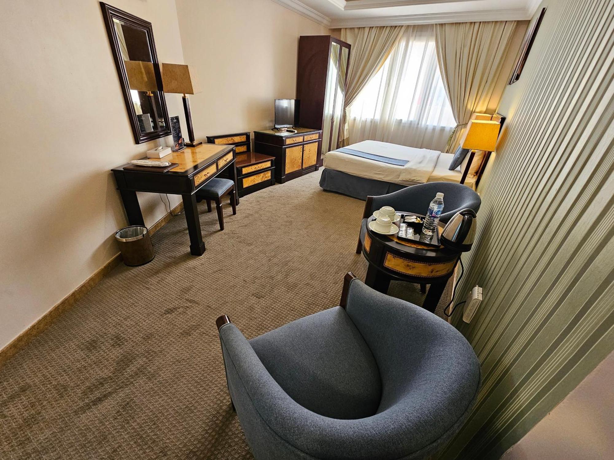 Garden Hotel Muscat By Royal Titan Group מראה חיצוני תמונה