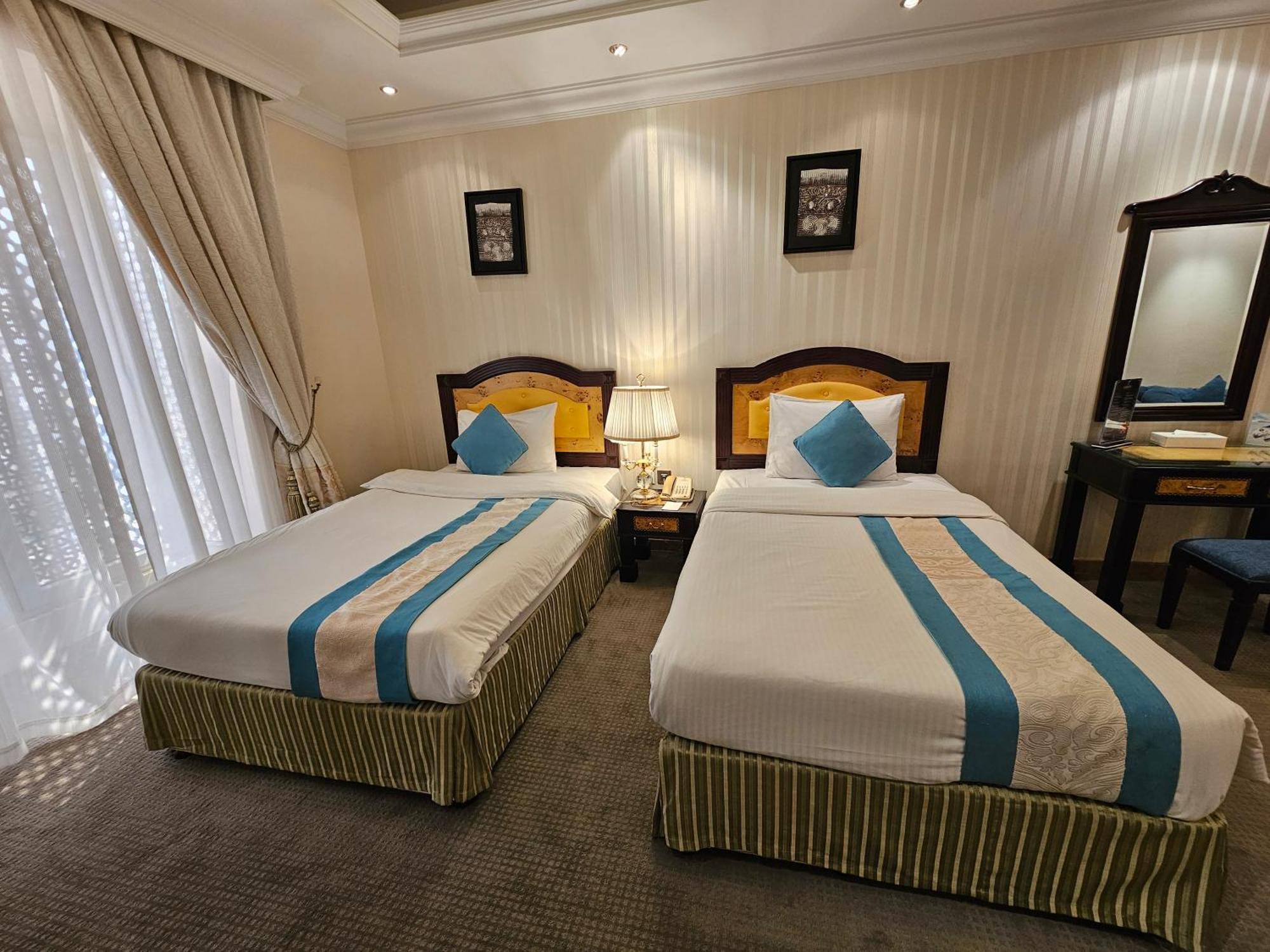 Garden Hotel Muscat By Royal Titan Group מראה חיצוני תמונה